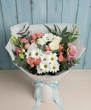 Букет цветов из:  Розы, Лизиантусы и Хризантемы в Назарово