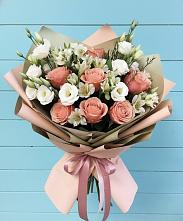 Букет цветов из:  Розы, Альстромерии и Лизиантусы в Назарово