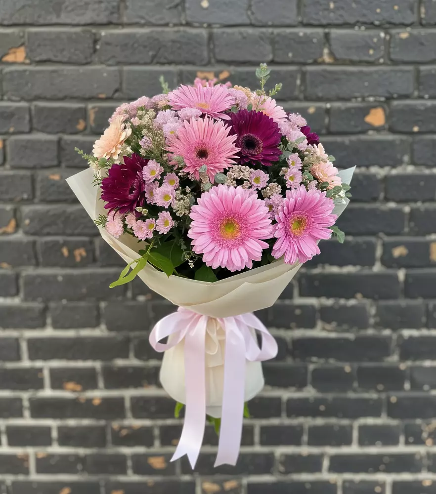 Букет цветов из: Герберы и Хризантемы в Назарово