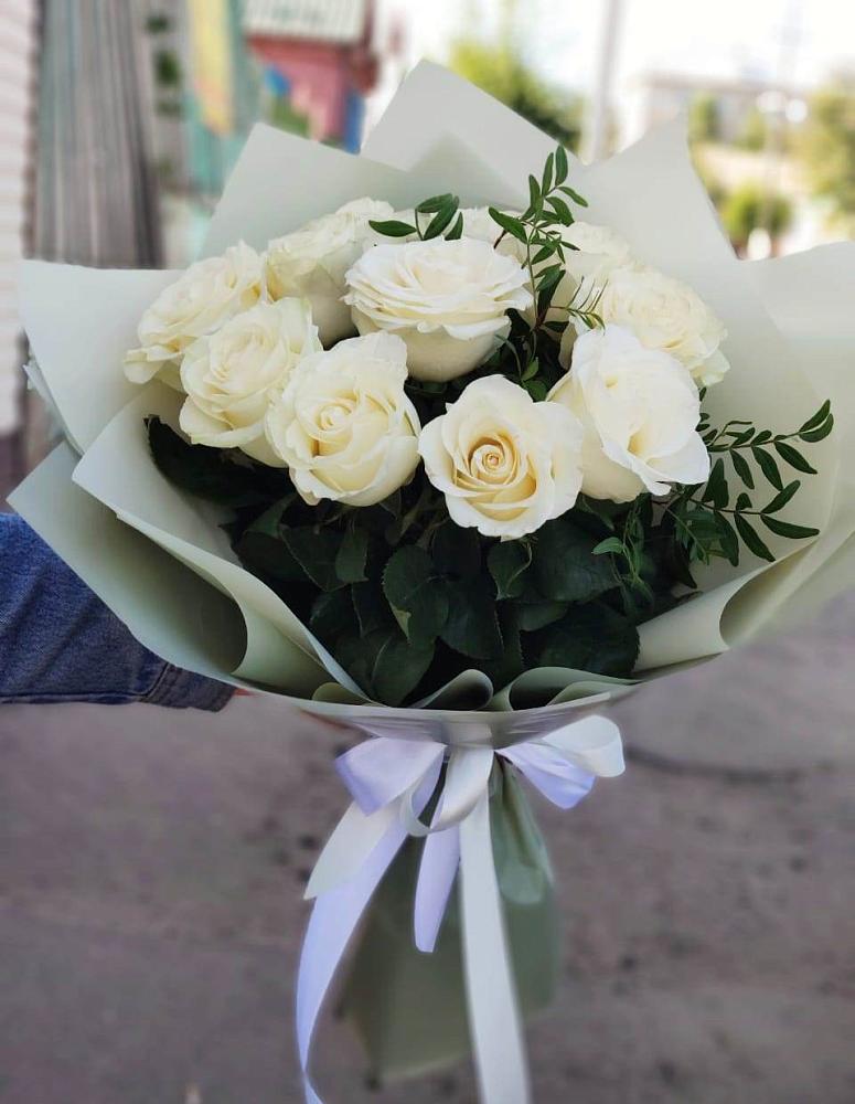 Букет Белые розы Проуд в Назарово