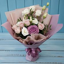 Букет Легкое дыхание в Назарово Букет цветов из:  Розы и Лизиантусы в Назарово