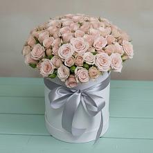 Цветочная композиция из Розы в шляпной коробке в Назарово