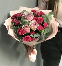 Букет восхищение в Назарово Букет цветов из:  Гвоздики и Розы в Назарово