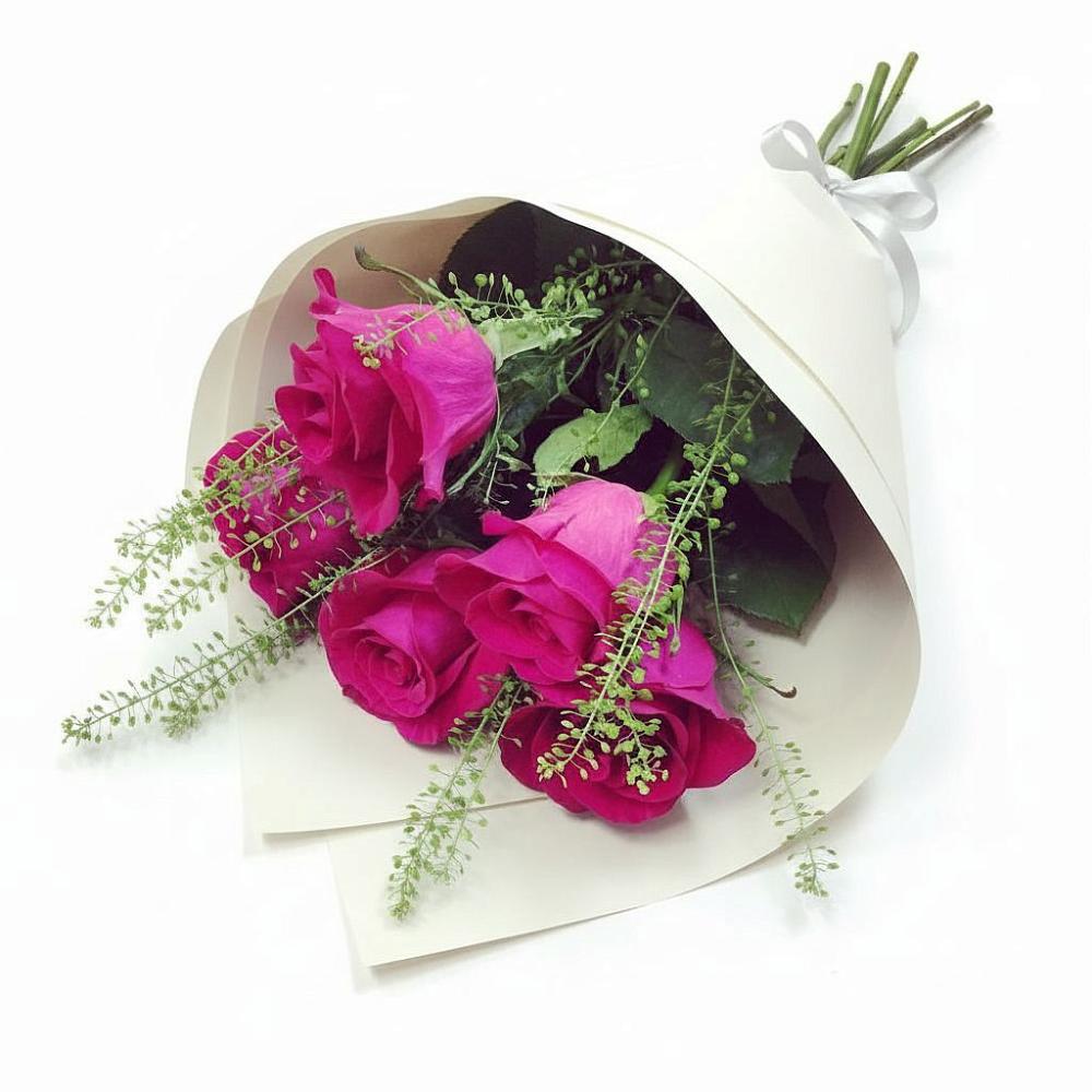 Букет ярко-розовый в Назарово Букет цветов из: Розы в Назарово