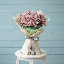 Букет 11 орхидей в Назарово Букет цветов из:  Орхидеи и Розы в Назарово