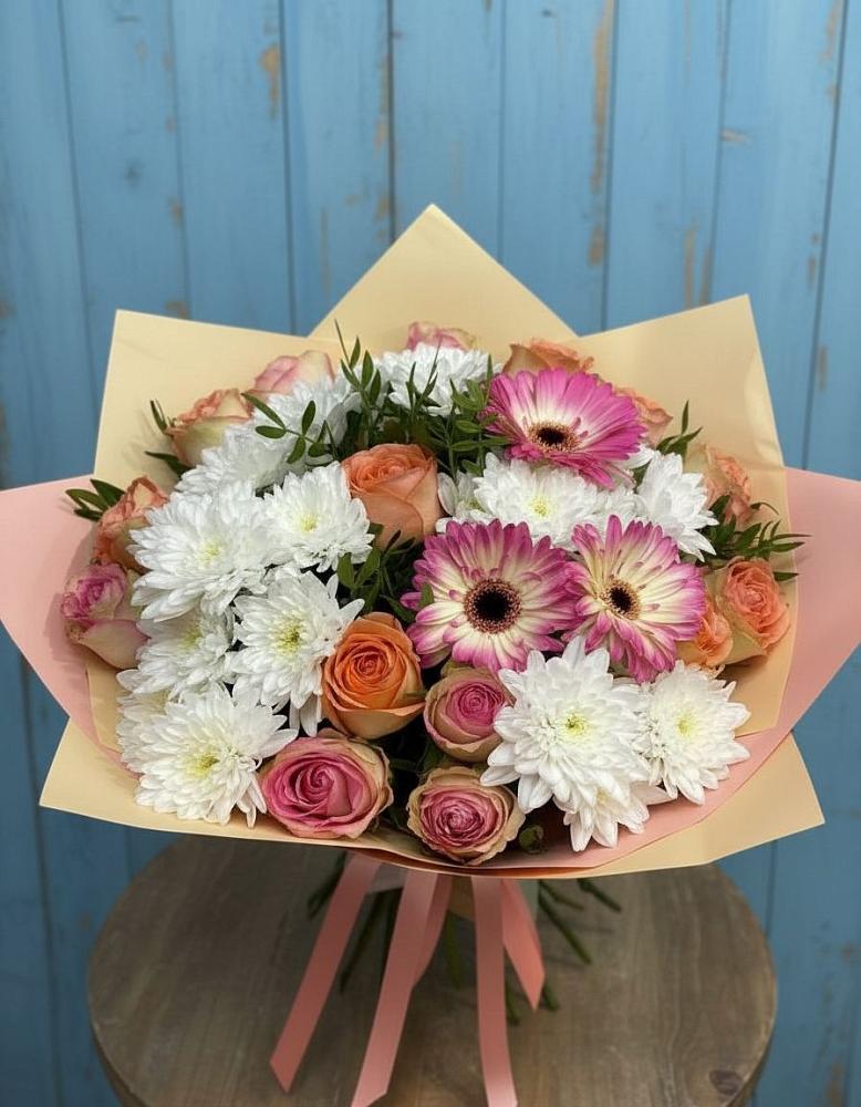 Букет цветов из: Розы, Герберы и Хризантемы в Назарово