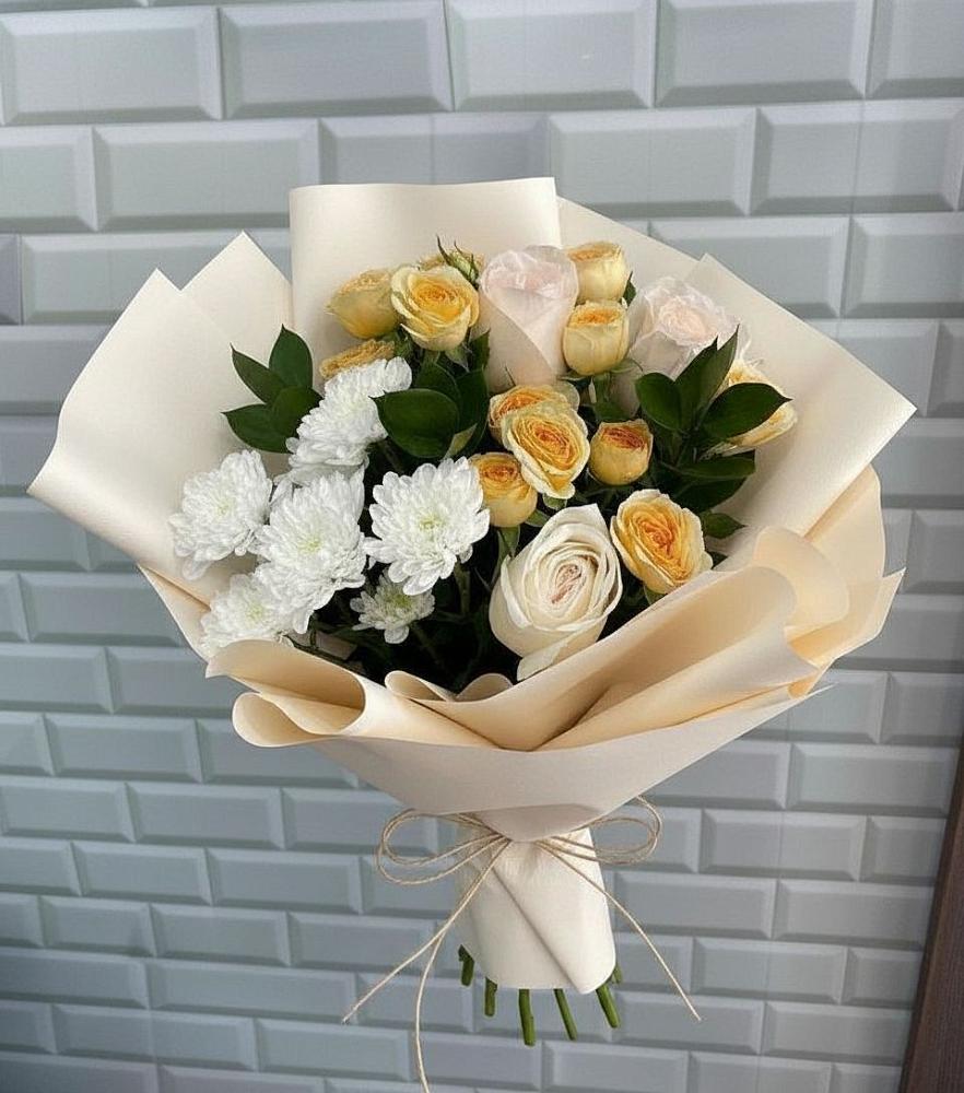 Букет цветочный вальс в Назарово Букет цветов из: Розы и Хризантемы в Назарово